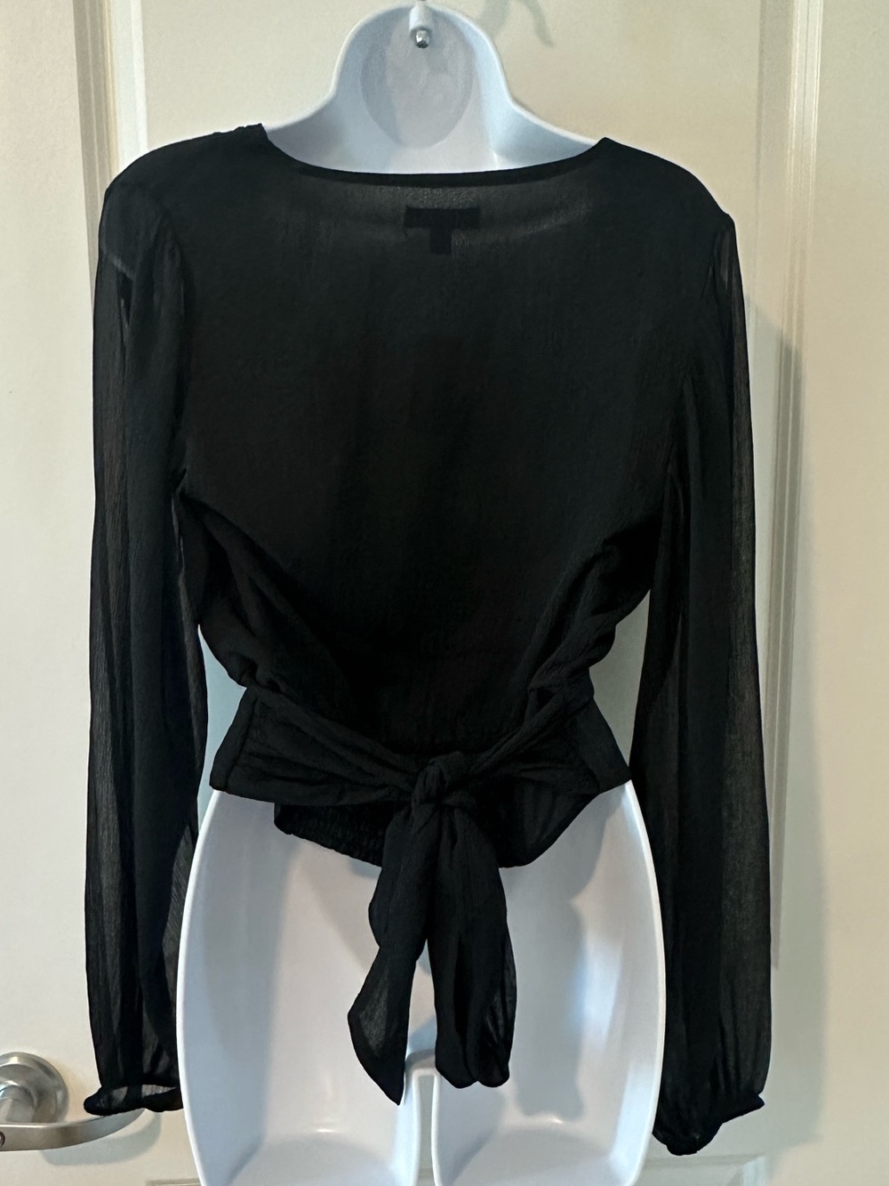 Express Black Blouse - Picture 2 of 4